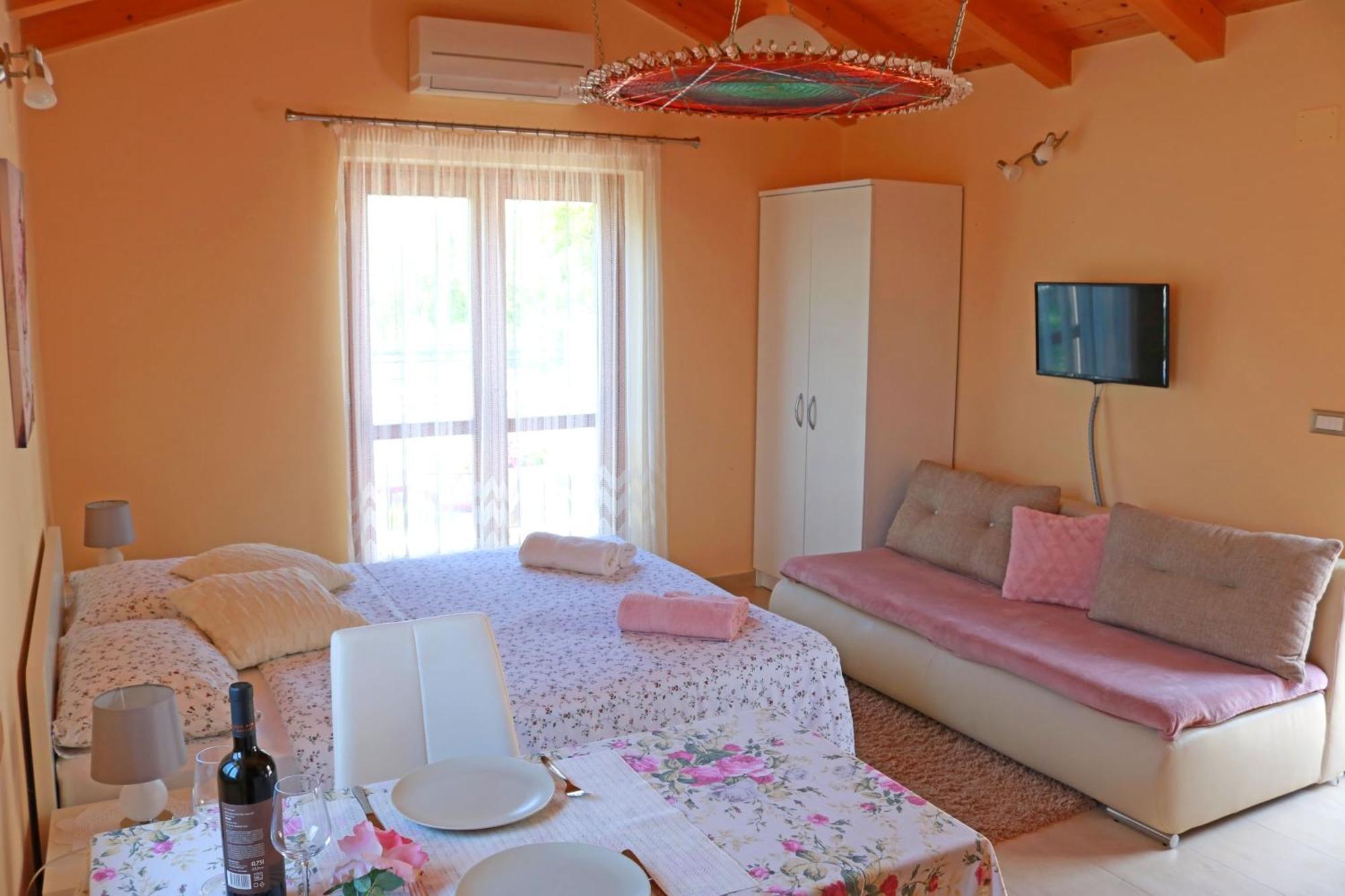 Studio Apartment Volta Цървени Връх Екстериор снимка